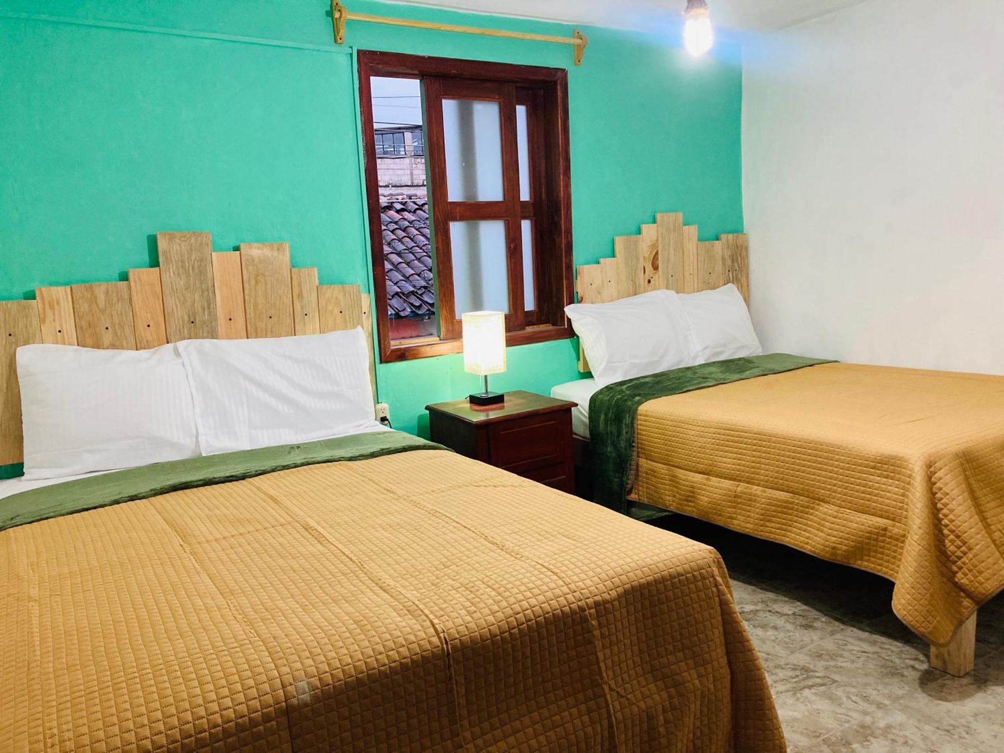 Alhambra Hotel - ซานกริสโตบัล เด ลาสกาซาส ภายนอก รูปภาพ